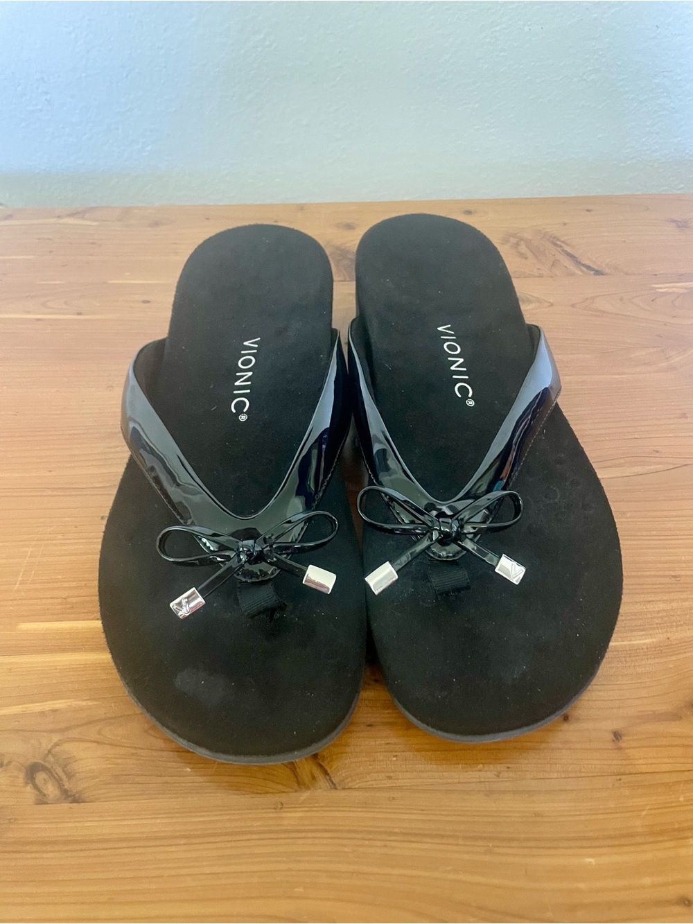 NWOT - Vionic Bella Sandal - Picture 2 of 5